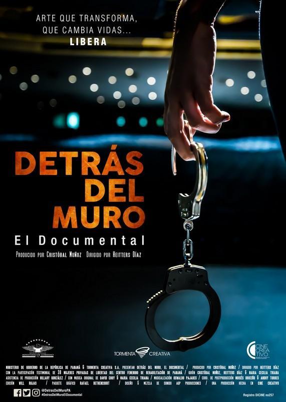 Detrás del muro