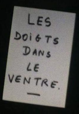 Les doigts dans le ventre (C)