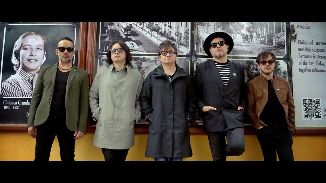 Los Bunkers: El ruido de las cosas al caer (Music Video)