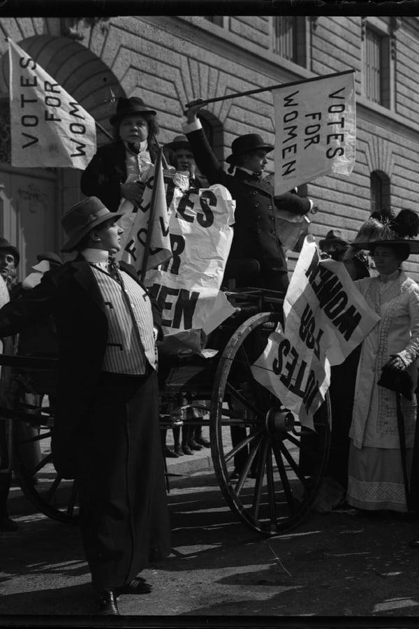 Den moderna suffragetten (C)