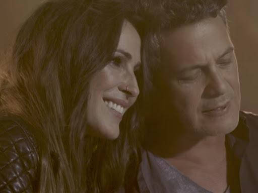 Malú & Alejandro Sanz: Llueve alegría (Music Video)