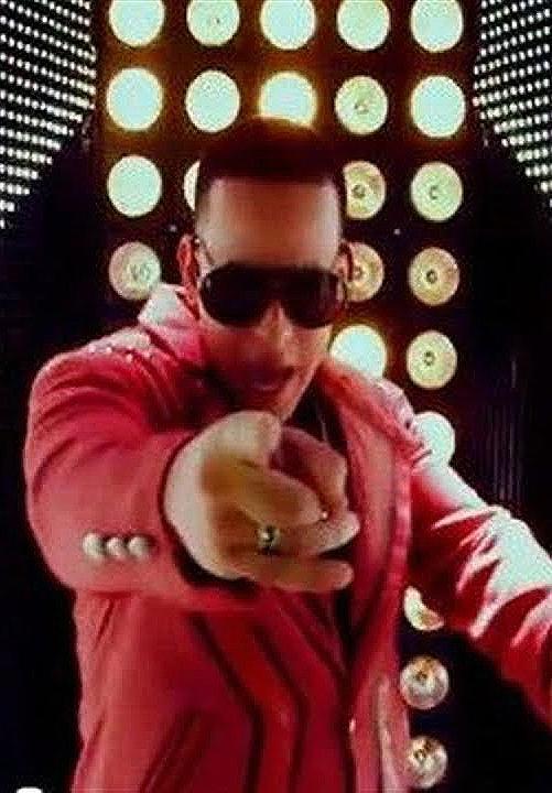 Daddy Yankee: Lovumba (Music Video)