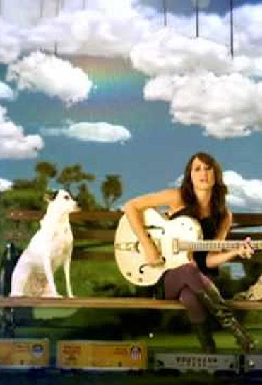 KT Tunstall: Suddenly I See (Vídeo musical)