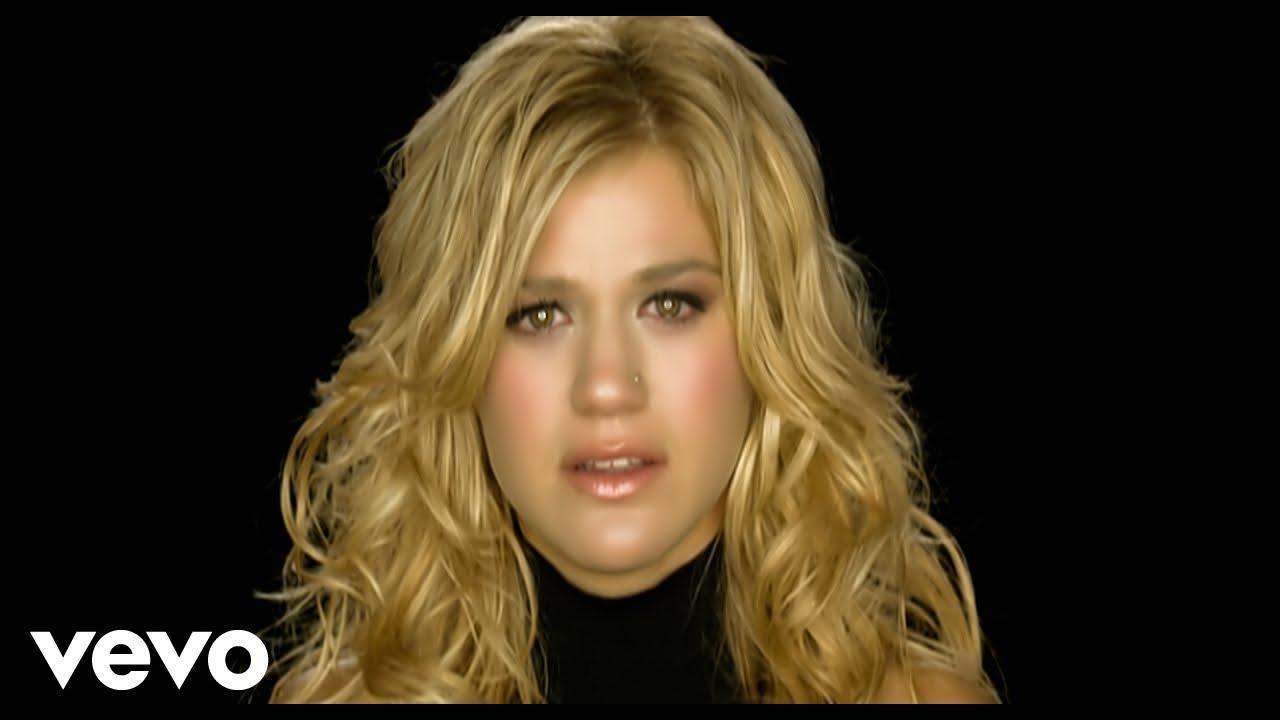 Kelly Clarkson: Because of You (Music Video)