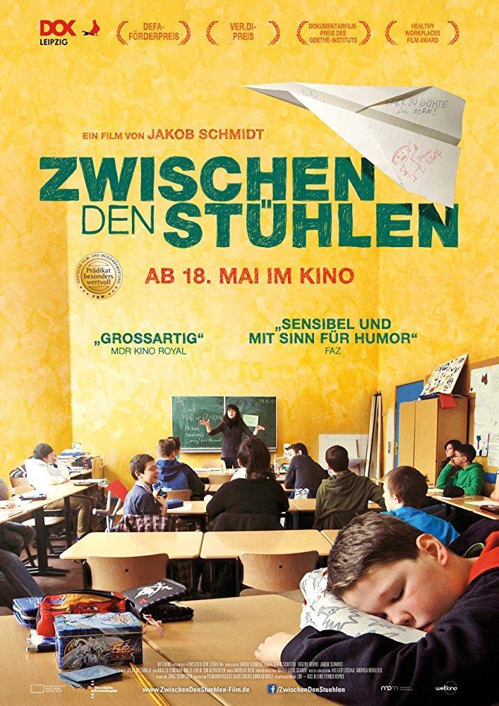 Zwischen den Stühlen