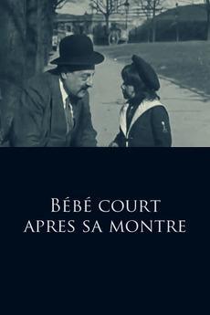 Bébé court après sa montre (C)