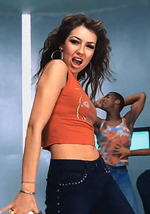 Thalia: Arrasando (Music Video)